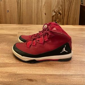 Nike Jordan Air Deluxe Bred Red and Black Shoes men’s Size 11.5   807717-601